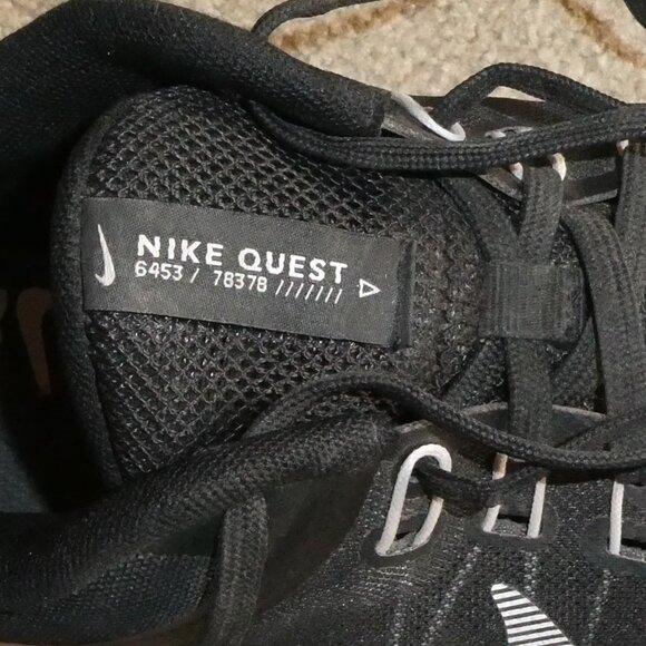 Nike Quest Running Shoes / Black Sneakers Size 10 - Picture 6 of 11